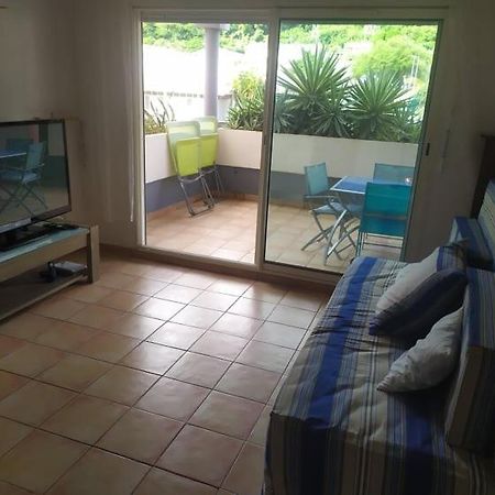 Charmant Appartement En Bord De Mer Avec Piscine Gourbeyre Dış mekan fotoğraf