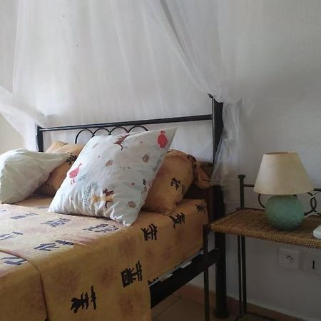 Charmant Appartement En Bord De Mer Avec Piscine Gourbeyre Dış mekan fotoğraf